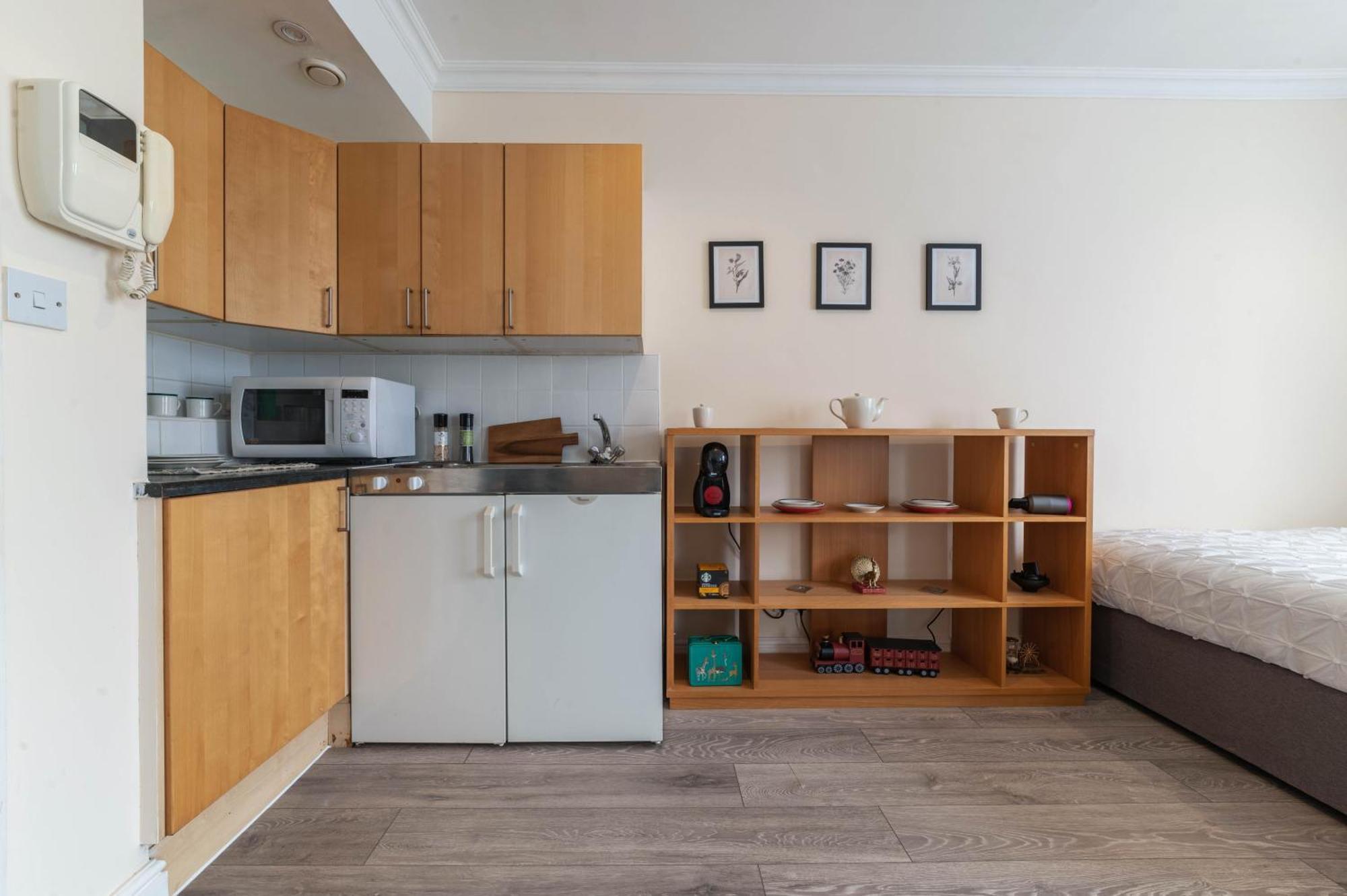 Elegant Art Deco Whole Apartment - 2Mins To Hyde Park, 8Mins To Bayswater, Nottinghill, Paddington ลอนดอน ภายนอก รูปภาพ
